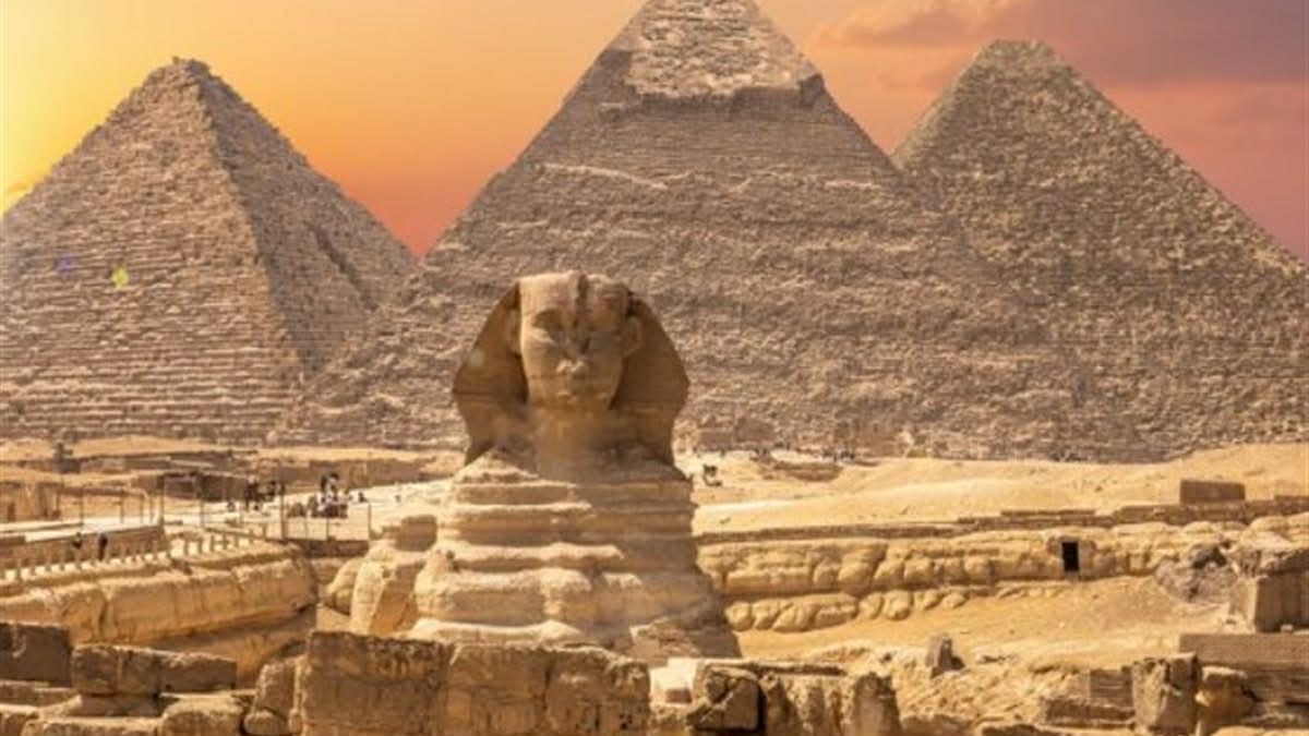 8Однодневная поездка в Каир на самолёте из Шарм-эль-Шейха – Великий Египетский музей и пирамиды