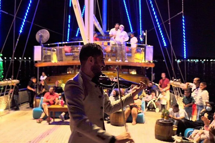Sina Dream Dinner Cruise – Sharm El Sheikh