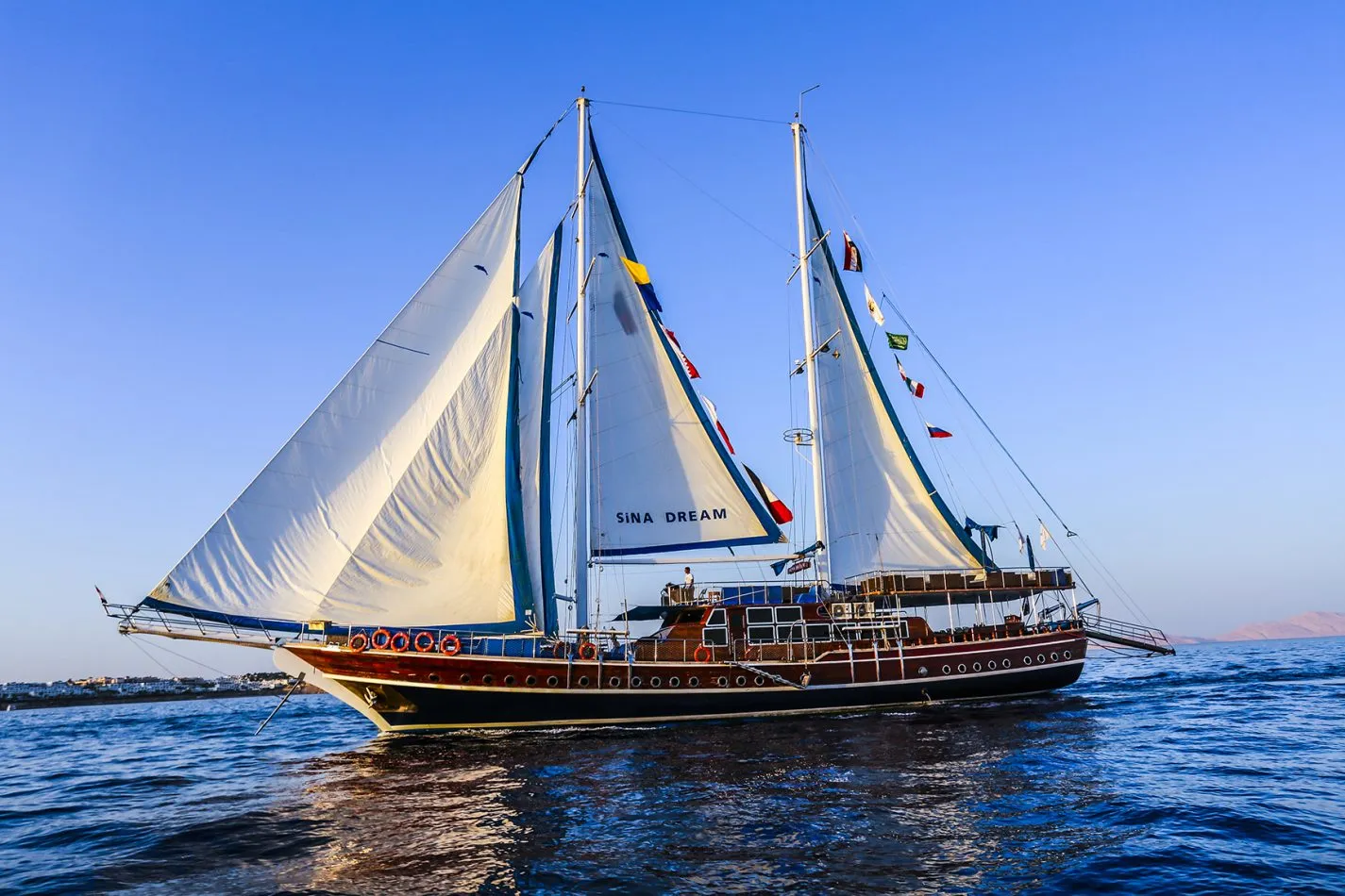 Sina Dream Dinner Cruise – Sharm El Sheikh